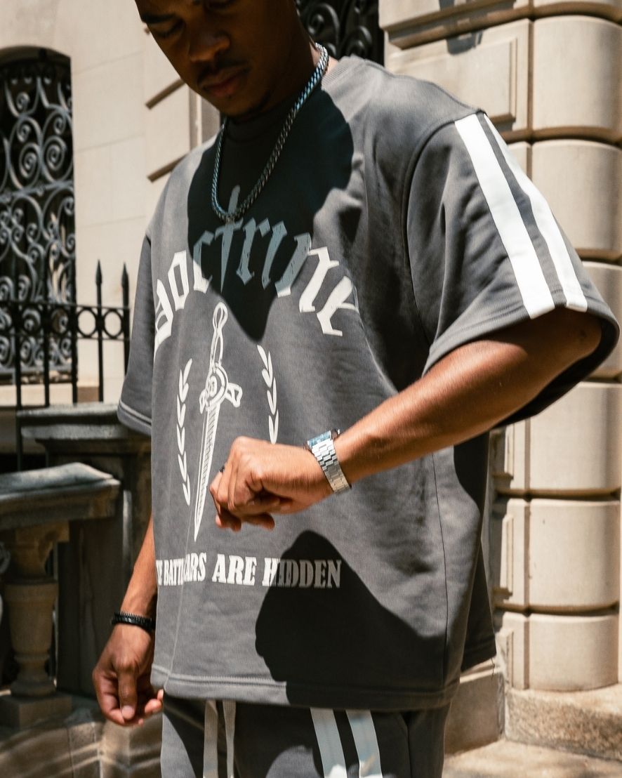 DOCTRINE DOUBLE STRIPE GRAPHIC T-SHIRT - GRAY - DBT414
