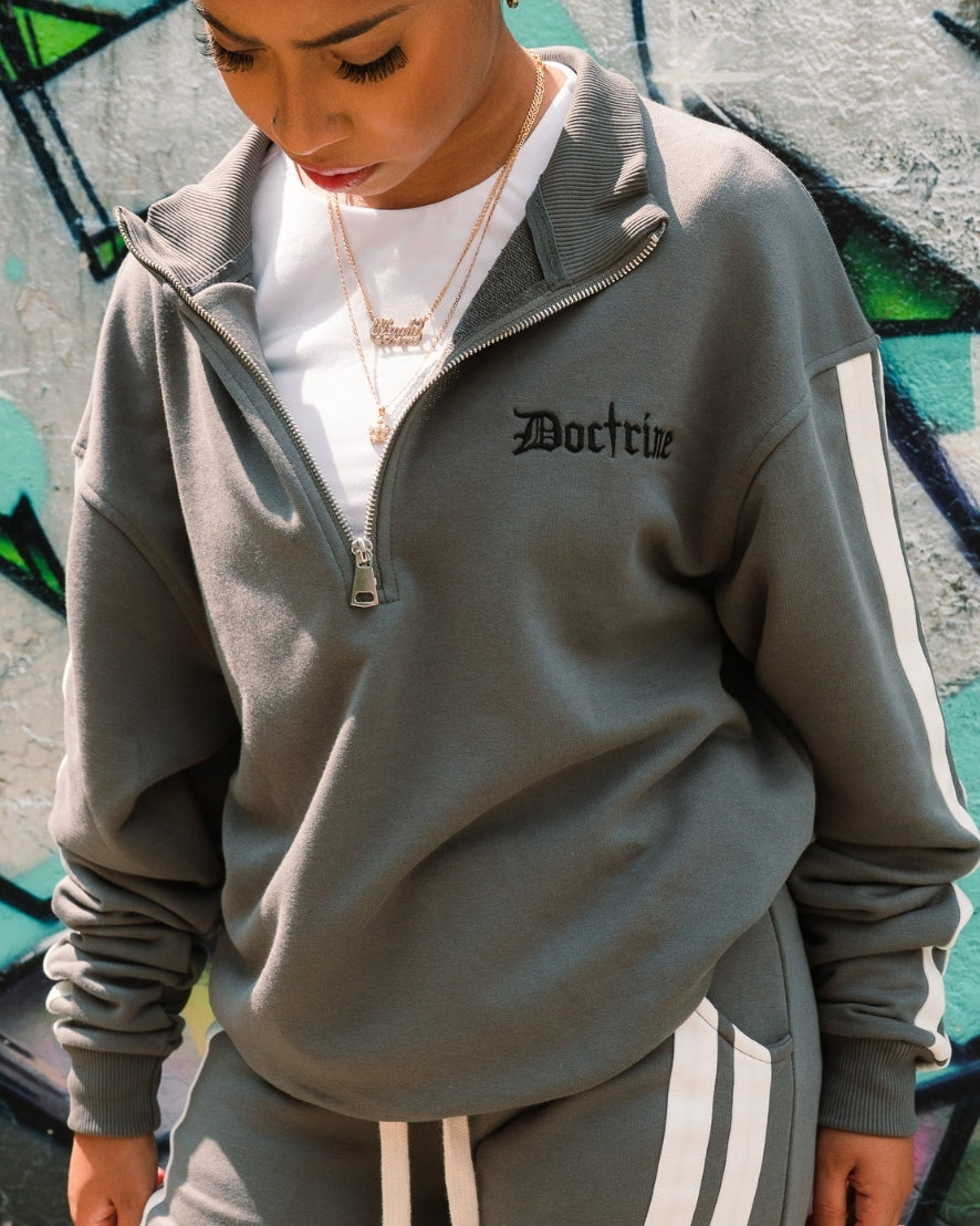 DOCTRINE QUARTER ZIP RACING CREW - GRAY - DBC512