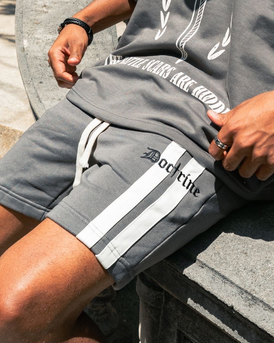 DOCTRINE DOUBLE STRIPE RACING SHORT - GRAY - DBJ415